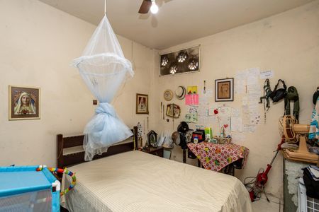 Casa à venda com 300m², 5 quartos e 3 vagas Casa à venda com 300m², 5 quartos e 3 vagasQuarto 2 Casa 2