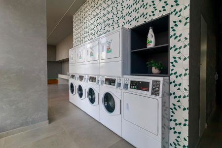 Studio para alugar com 24m², 1 quarto e sem vaga Studio para alugar com 24m², 1 quarto e sem vagaLavanderia