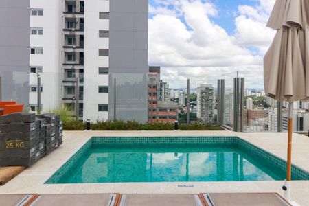 Studio para alugar com 24m², 1 quarto e sem vaga Studio para alugar com 24m², 1 quarto e sem vagaPiscina