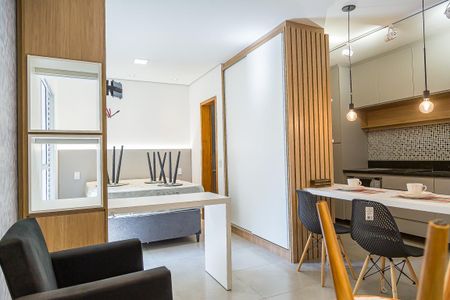 Studio para alugar com 32m², 1 quarto e sem vaga Studio para alugar com 32m², 1 quarto e sem vagaSala