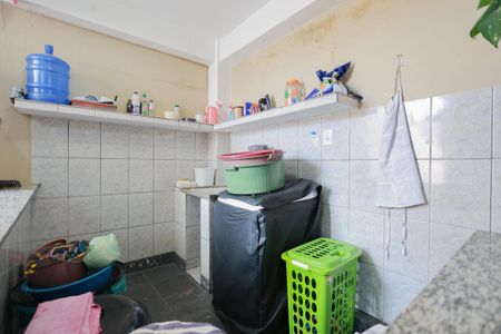 Casa de condomínio à venda com 134m², 3 quartos e 2 vagasÁrea de serviço