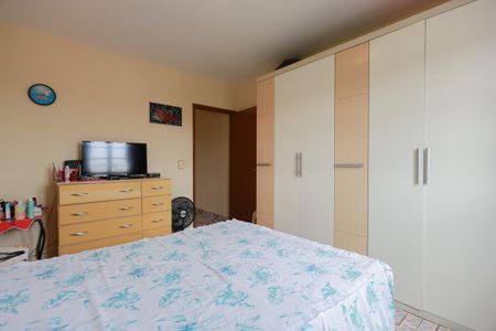 Casa de condomínio à venda com 134m², 3 quartos e 2 vagasQuarto 1