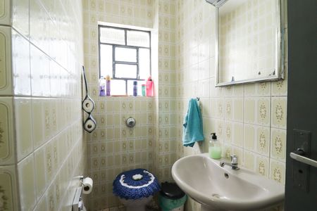 Casa à venda com 134m², 3 quartos e 2 vagas Casa à venda com 134m², 3 quartos e 2 vagasBanheiro 2