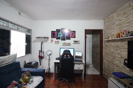 Casa à venda com 127m², 4 quartos e 3 vagasSala