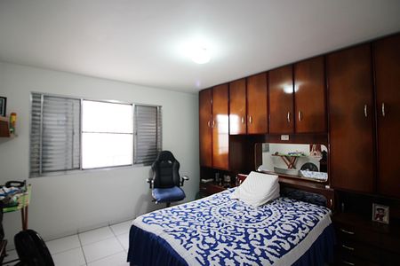 Casa à venda com 127m², 4 quartos e 3 vagasQuarto 1 Casa 2