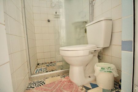 Studio para alugar com 28m², 1 quarto e sem vaga Studio para alugar com 28m², 1 quarto e sem vagaBanheiro
