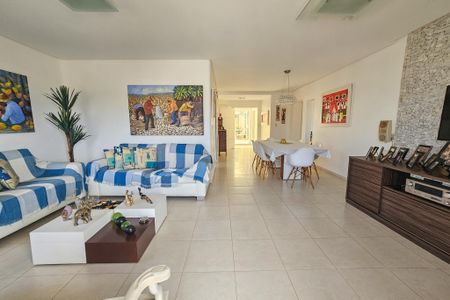 Apartamento para alugar com 210m², 3 quartos e 3 vagasSala