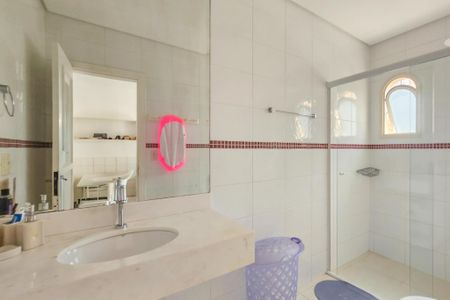 Apartamento para alugar com 210m², 3 quartos e 3 vagasBanheiro da Suíte 2