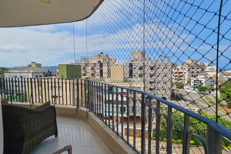 Apartamento para alugar com 210m², 3 quartos e 3 vagasVaranda