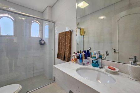 Apartamento para alugar com 210m², 3 quartos e 3 vagasBanheiro da Suíte 3