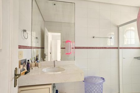 Apartamento para alugar com 210m², 3 quartos e 3 vagasBanheiro da Suíte 2