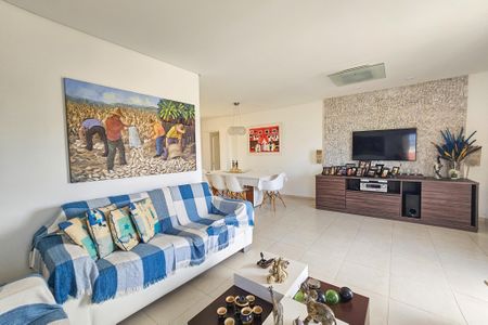 Apartamento para alugar com 210m², 3 quartos e 3 vagasSala