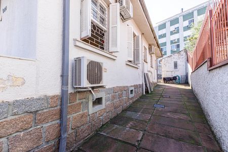 Casa à venda com 232m², 3 quartos e 4 vagasCorredor 