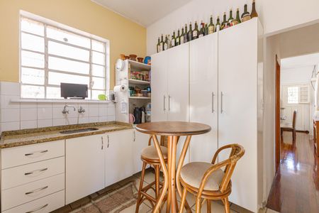 Casa à venda com 232m², 3 quartos e 4 vagasCozinha