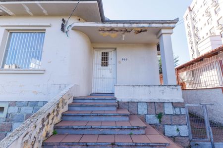 Casa à venda com 232m², 3 quartos e 4 vagasFachada