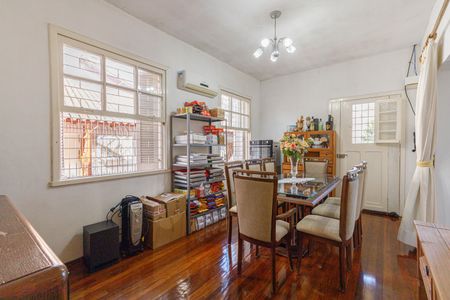 Casa à venda com 232m², 3 quartos e 4 vagasSala 2