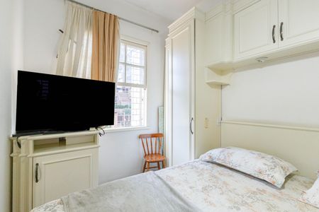 Casa à venda com 232m², 3 quartos e 4 vagasQuarto 2