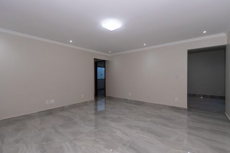 Casa à venda com 360m², 5 quartos e 4 vagas Casa à venda com 360m², 5 quartos e 4 vagasSala 1
