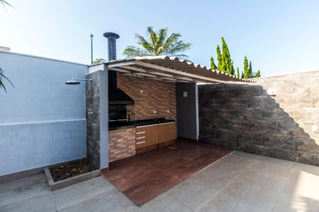 Casa de condomínio à venda com 160m², 3 quartos e sem vagaÁrea gourmet