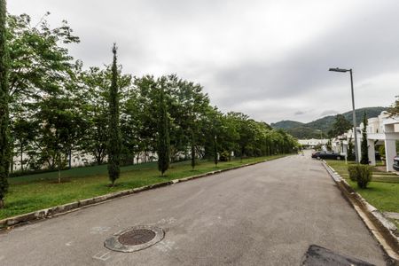 Casa de condomínio à venda com 160m², 3 quartos e sem vagaVista