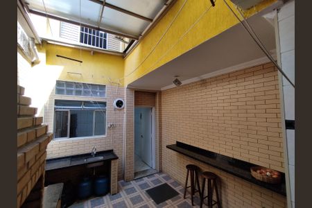 Casa à venda com 170m², 4 quartos e 1 vagaÁrea de Serviço