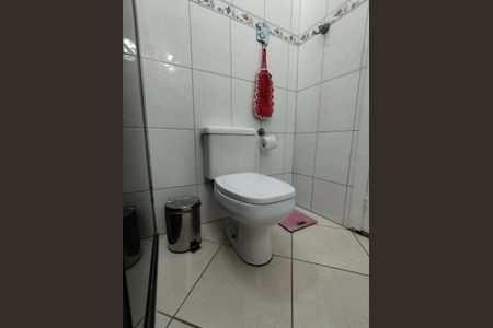 Casa à venda com 170m², 4 quartos e 1 vagaBanheiro