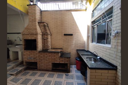 Casa à venda com 170m², 4 quartos e 1 vagaÁrea de Serviço