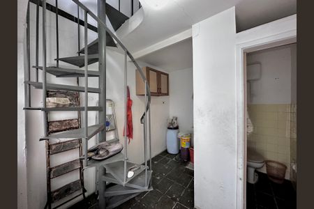 Casa à venda com 150m², 3 quartos e 2 vagas Casa à venda com 150m², 3 quartos e 2 vagasÁrea de Serviço