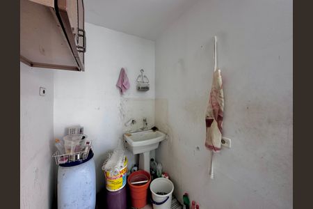 Casa à venda com 150m², 3 quartos e 2 vagas Casa à venda com 150m², 3 quartos e 2 vagasÁrea de Serviço