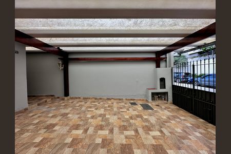 Casa à venda com 150m², 3 quartos e 2 vagas Casa à venda com 150m², 3 quartos e 2 vagasGaragem