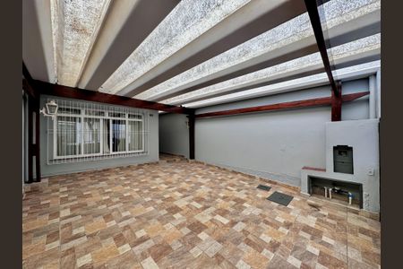 Casa à venda com 150m², 3 quartos e 2 vagas Casa à venda com 150m², 3 quartos e 2 vagasGaragem