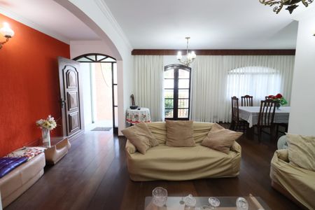 Sala de casa de condomínio para alugar com 6 quartos, 380m² em Adalgisa, Osasco