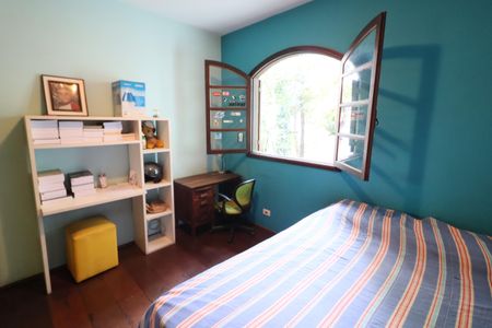 Casa de condomínio à venda com 380m², 6 quartos e 6 vagasQuarto 2