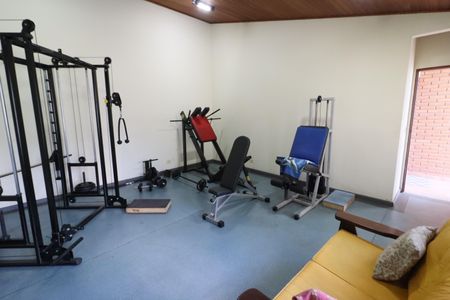 Casa de condomínio à venda com 380m², 6 quartos e 6 vagasAcademia