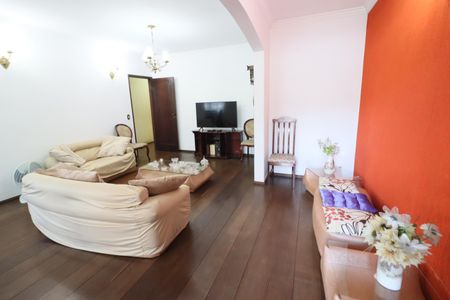 Casa de condomínio à venda com 380m², 6 quartos e 6 vagasSala