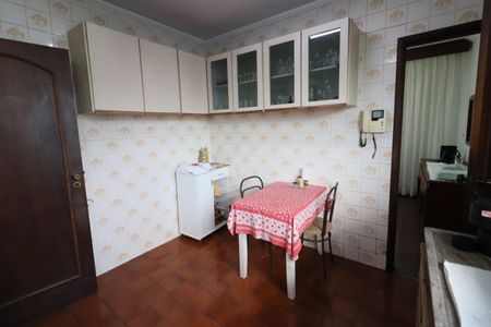 Casa de condomínio à venda com 380m², 6 quartos e 6 vagasCozinha