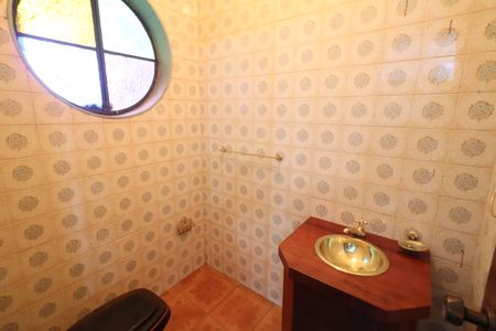 Casa de condomínio à venda com 380m², 6 quartos e 6 vagasLavabo