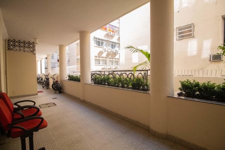 Apartamento à venda com 36m², 1 quarto e sem vaga Apartamento à venda com 36m², 1 quarto e sem vagaPortaria