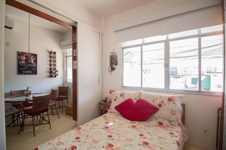 Apartamento à venda com 36m², 1 quarto e sem vaga Apartamento à venda com 36m², 1 quarto e sem vagaSuíte