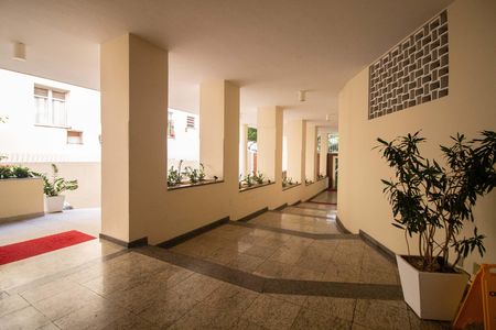 Apartamento à venda com 36m², 1 quarto e sem vaga Apartamento à venda com 36m², 1 quarto e sem vagaPortaria
