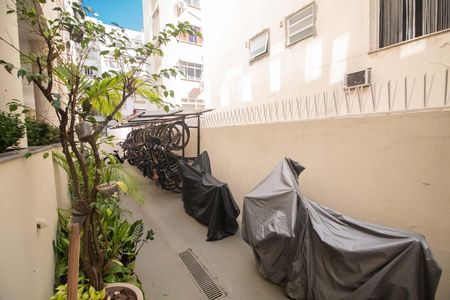 Apartamento à venda com 36m², 1 quarto e sem vaga Apartamento à venda com 36m², 1 quarto e sem vagaPortaria - bicicletário