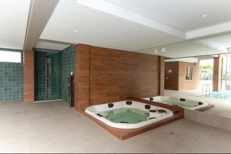 Apartamento à venda com 75m², 2 quartos e 1 vagaÁrea Comum - Sauna