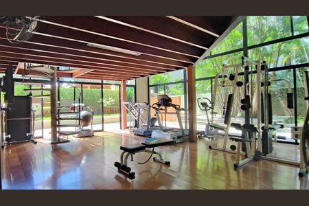 Apartamento à venda com 240m², 3 quartos e 4 vagasAcademia