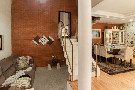 Casa à venda com 150m², 2 quartos e 2 vagas Casa à venda com 150m², 2 quartos e 2 vagasCasa 2 - Sala