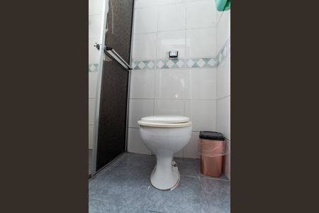 Casa à venda com 150m², 2 quartos e 2 vagas Casa à venda com 150m², 2 quartos e 2 vagasCasa 2 - Banheiro da Suíte 1