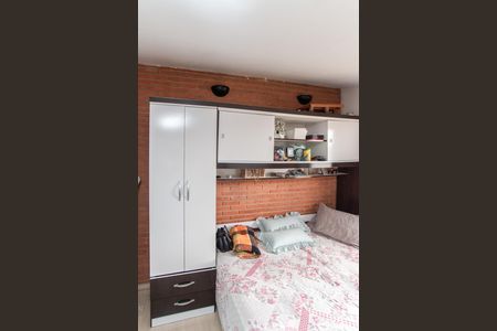 Casa à venda com 150m², 2 quartos e 2 vagas Casa à venda com 150m², 2 quartos e 2 vagasCasa 2 - Suíte 1