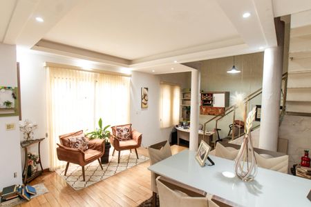 Casa à venda com 150m², 2 quartos e 2 vagas Casa à venda com 150m², 2 quartos e 2 vagasCasa 2 - Sala