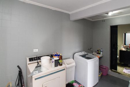 Casa à venda com 150m², 2 quartos e 2 vagas Casa à venda com 150m², 2 quartos e 2 vagasÁrea de Serviço