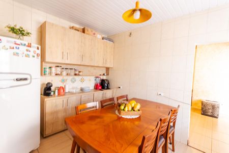 Casa à venda com 150m², 2 quartos e 2 vagasCozinha