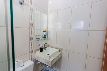 Casa à venda com 150m², 2 quartos e 2 vagasBanheiro da Suíte 2